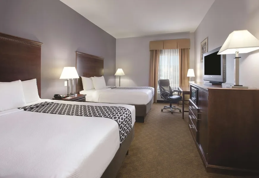 La Quinta Inn & Suites by Wyndham Corsicana hotel detail image 6