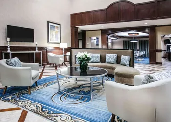 La Quinta Inn & Suites by Wyndham DFW Airport West - Euless hotel thumbnail 6
