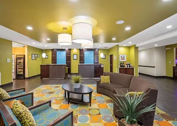 La Quinta by Wyndham Houston Willowbrook Vintage Park hotel thumbnail 4