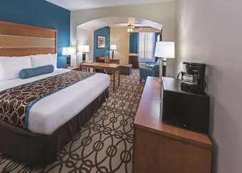 La Quinta by Wyndham Houston Willowbrook Vintage Park hotel thumbnail 6