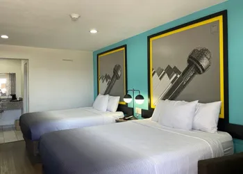 Super 8 by Wyndham Wichita Falls hotel thumbnail 5