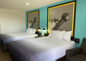 Super 8 by Wyndham Wichita Falls hotel thumbnail 7