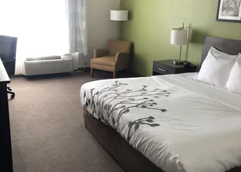 Sleep Inn & Suites Virginia Horse Center hotel thumbnail 8