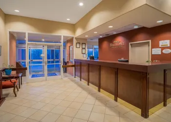 Baymont by Wyndham Warrenton hotel thumbnail 2