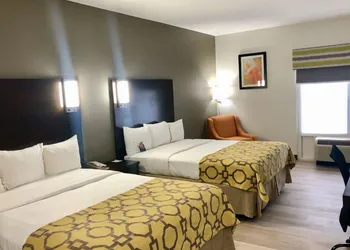 Baymont by Wyndham Warrenton hotel thumbnail 5