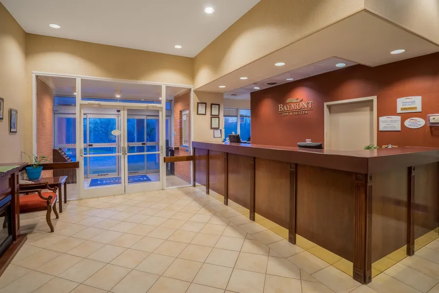 Baymont by Wyndham Warrenton hotel detail image 2