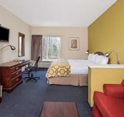 Baymont by Wyndham Warrenton hotel detail image 3