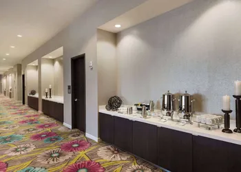 Wyndham Grand Jupiter at Harbourside Place hotel thumbnail 6