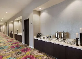 Wyndham Grand Jupiter at Harbourside Place hotel thumbnail 6