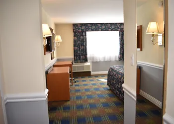 East Norwich Inn hotel thumbnail 6