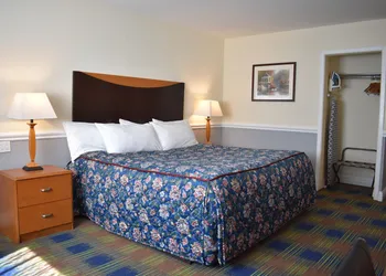 East Norwich Inn hotel thumbnail 7