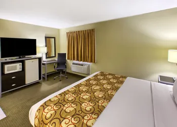 Country Hearth Inn Knightdale Raleigh hotel thumbnail 5
