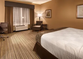 Best Western Plus Boardman Inn & Suites hotel thumbnail 8