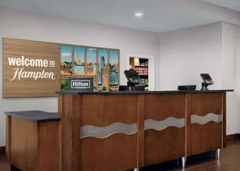 Hampton Inn & Suites Lynchburg hotel thumbnail 3