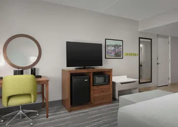 Hampton Inn & Suites Lynchburg hotel thumbnail 7