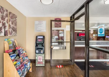 Red Roof Inn Tinton Falls - Jersey Shore hotel thumbnail 3