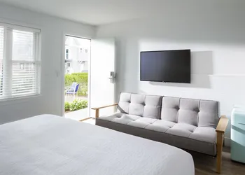 The Shore House hotel thumbnail 7