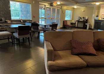 Baymont by Wyndham College Station hotel thumbnail 3