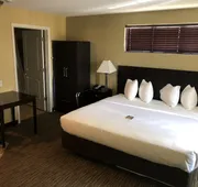 MainStay Suites Jacksonville near Camp Lejeune hotel detail image 7