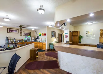 Quality Inn Sheboygan North I-43 hotel thumbnail 3