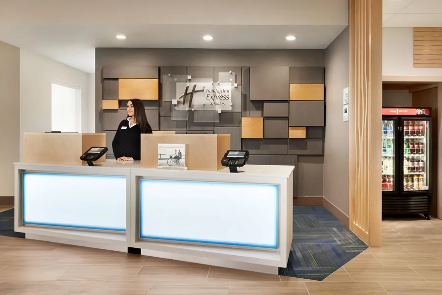 Holiday Inn Express & Suites-Cincinnati South - Wilder by IHG hotel detail image 2