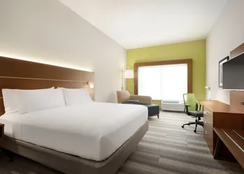 Holiday Inn Express & Suites-Cincinnati South - Wilder by IHG hotel thumbnail 8