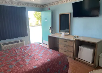 Chester Inn Motel - Near Adventure City hotel thumbnail 3