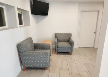 MetroParc 'nSuites hotel thumbnail 2