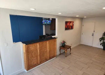MetroParc 'nSuites hotel thumbnail 3