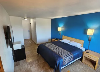 MetroParc 'nSuites hotel thumbnail 6