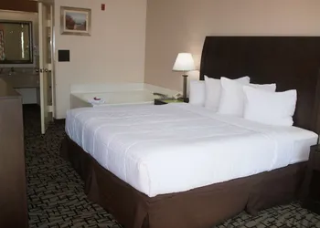 SureStay Hotel by Best Western North Myrtle Beach hotel thumbnail 7