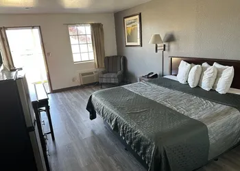 Southern Nights Motel hotel thumbnail 5
