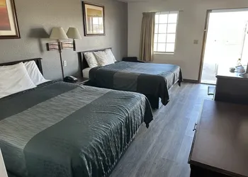 Southern Nights Motel hotel thumbnail 6