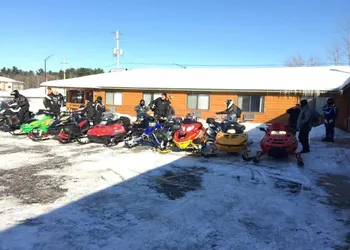 Northwoods Inn & Suites hotel thumbnail 7