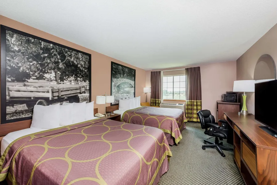 Super 8 by Wyndham Winfield/Quail Ridge Area hotel detail image 6