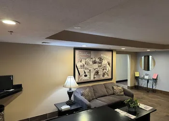 Super 8 by Wyndham Winfield/Quail Ridge Area hotel thumbnail 3