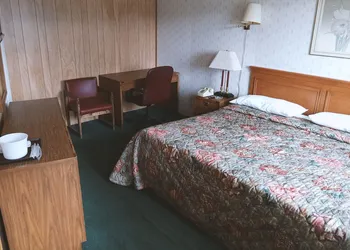 Blue Way Inn And Suites Winfield hotel thumbnail 2
