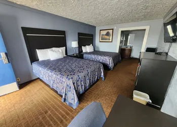 Rodeway Inn hotel thumbnail 5