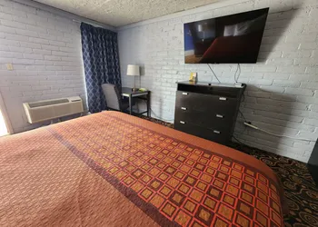 Rodeway Inn hotel thumbnail 8