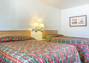 Rodeway Inn Magic Mountain Area hotel thumbnail 7