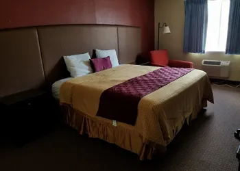 Americas Best Value Inn Story City hotel thumbnail 6