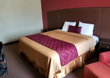 Americas Best Value Inn Story City hotel thumbnail 7