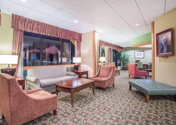 Days Inn & Suites by Wyndham Sutton Flatwoods hotel thumbnail 3