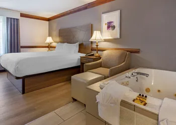 Best Western Plus South Hill Inn hotel thumbnail 4