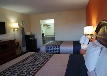 Howard Johnson by Wyndham Perry GA hotel thumbnail 7