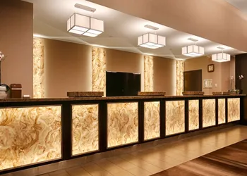 Best Western Plus Lamplighter Inn & Conference Centre hotel thumbnail 2