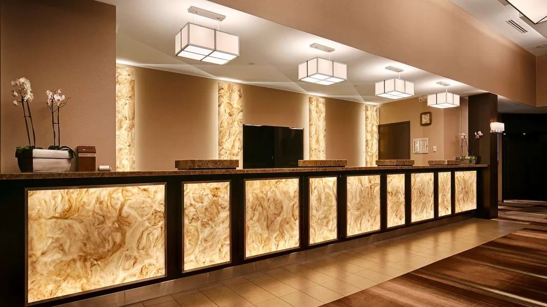 Best Western Plus Lamplighter Inn & Conference Centre hotel detail image 2
