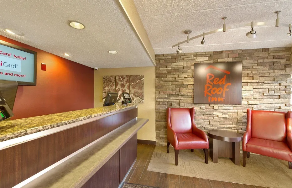 Red Roof Inn Detroit - Roseville/ St Clair Shores hotel detail image 2