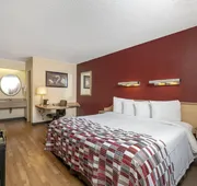 Red Roof Inn Detroit - Roseville/ St Clair Shores hotel detail image 4