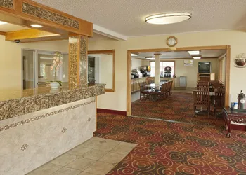 Days Inn by Wyndham Yakima hotel thumbnail 2